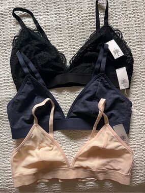 Old Navy Triangle Bralette Set in Black, Navy, Blush